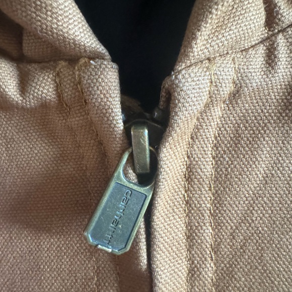 Boys Carhartt Jacket - Picture 3 of 3